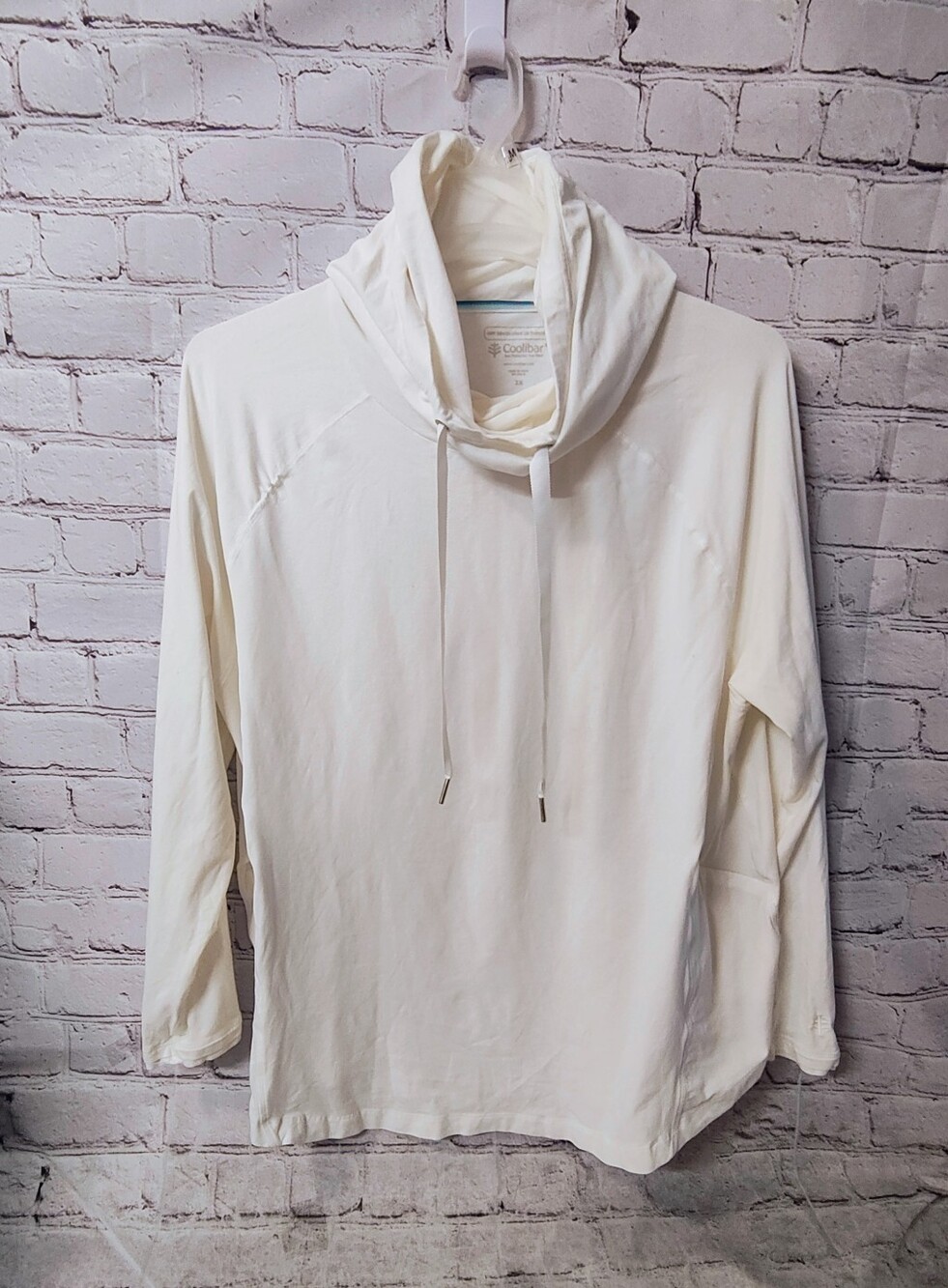 Coolibar Women's Sun Protective Funnel Neck Pullover Cream White 2X Hiking Athle